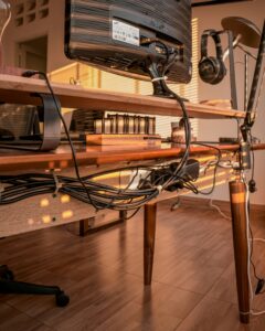 Diagnosing Network Bottlenecks in Home and Office Setups